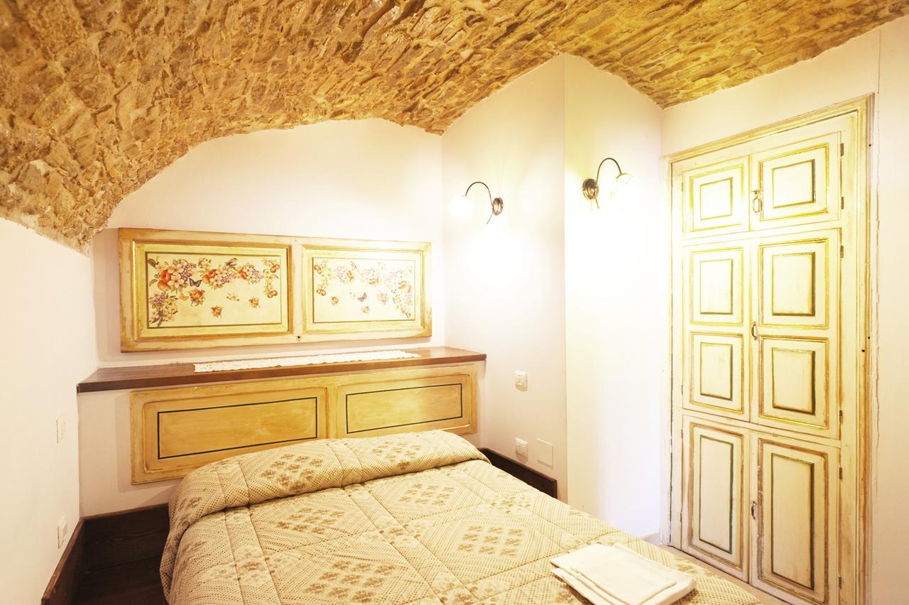 Borgo San Pietro Bed and Breakfast Agnone Eksteriør billede